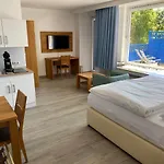 Gaestehaus Schewe Pensión 4*